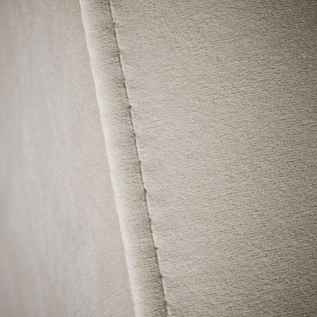 Ella Sofaer i Creme Velour fra Lene Bjerre, 2 eller 3 pers.